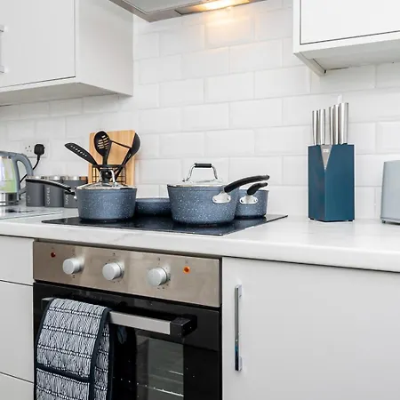 Apartament The Brays House For Families, Contractors And Professionals, *